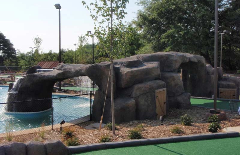 Mini Golf - Funopolis Family Fun Center